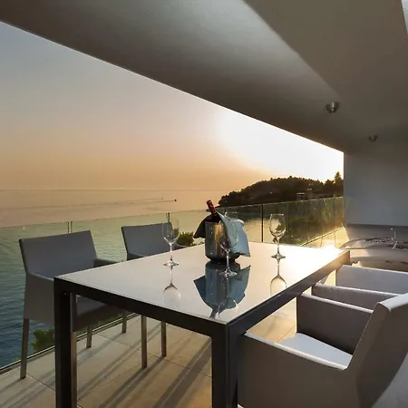Style And Sea *