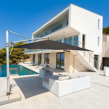 Style And Sea Apartment