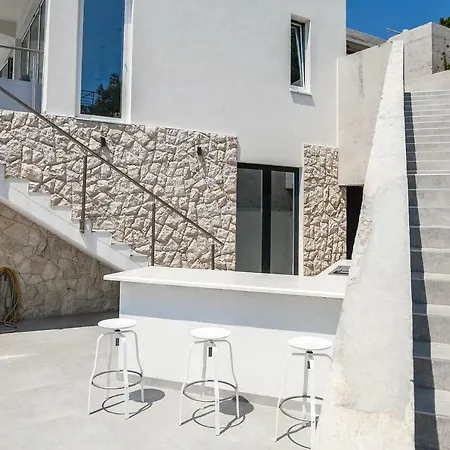 Apartment Style And Sea Vela Luka