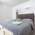 Style And Sea Apartment *