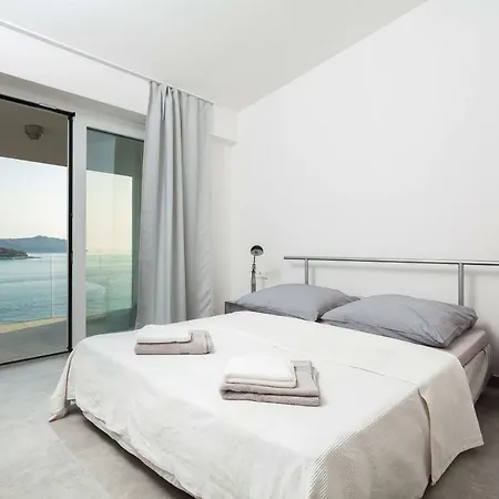 Apartment Style And Sea Vela Luka