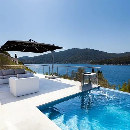 Style And Sea *