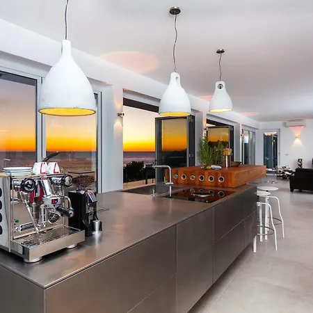 Style And Sea 尼亚卢卡