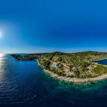 Style And Sea * Vela Luka