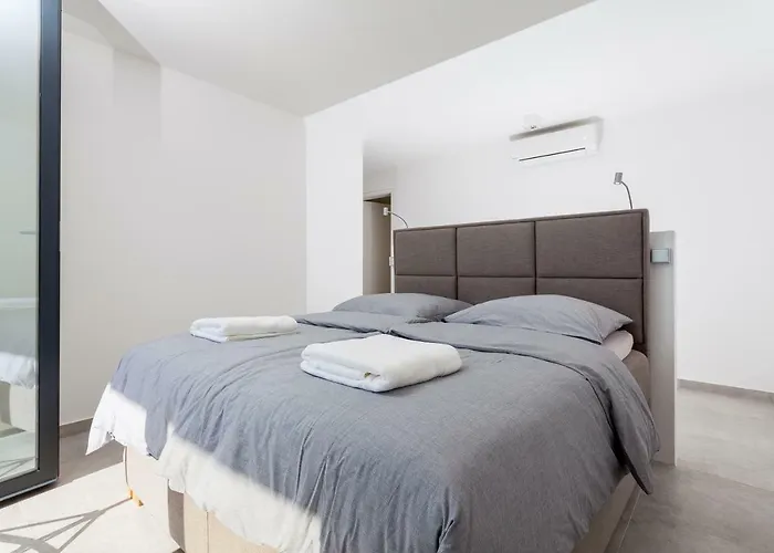 Style And Sea 公寓 *